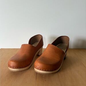 Sandgren Brett Low Closed Back Brown Leather Clogs
